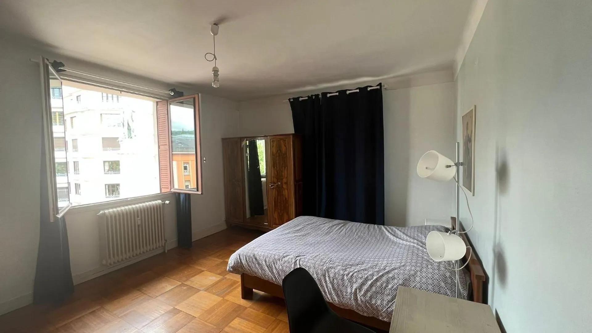 Homestay California Apartment Chambery