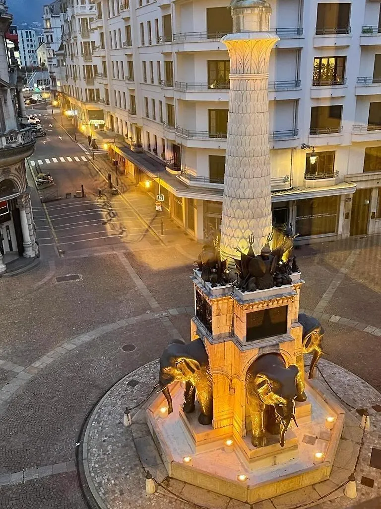 Homestay California Apartment Chambery France